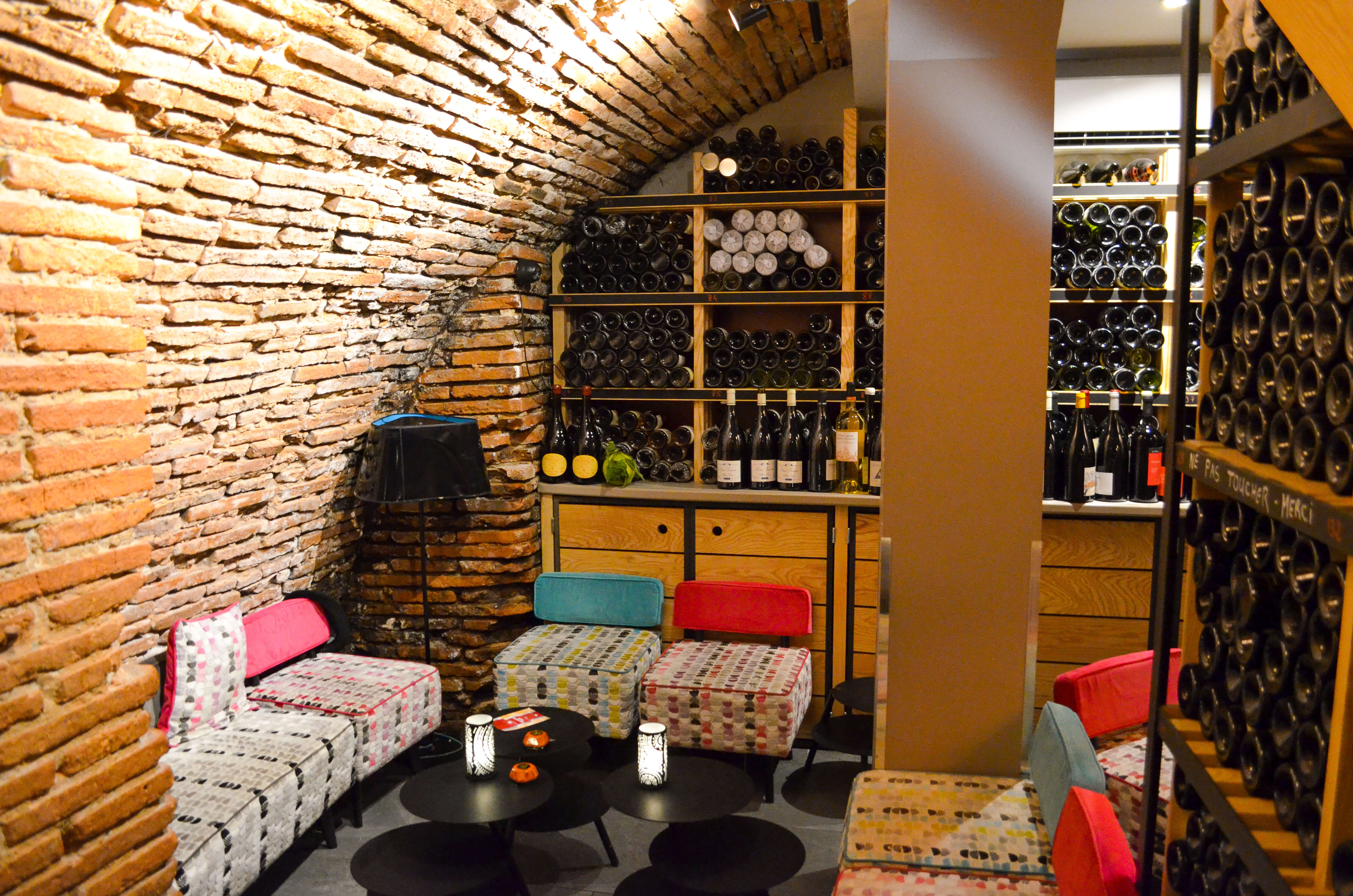 Where to drink - N5 Wine Bar in Toulouse, France