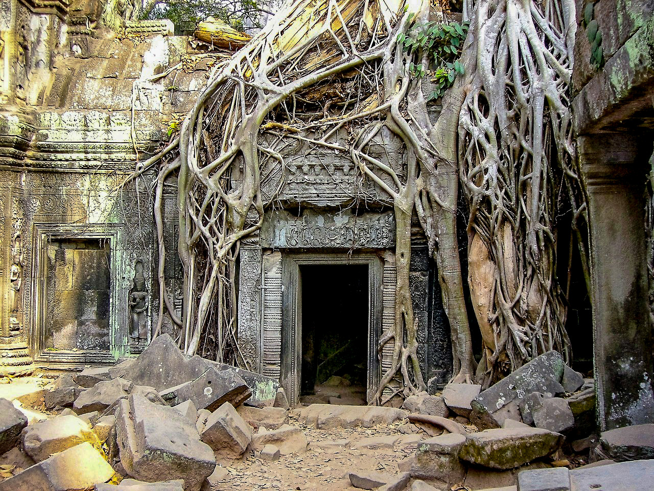 Visiting Angkor Wat in One Day - Preah Khan temple, Siem Reap, Cambodia