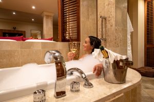 Saxon Hotel - Sparkling wine in the bath, Johannesburg, South Africa