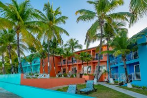 Rooms at Sunset House dive resort, Grand Cayman